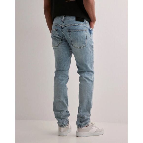 NEUW STOCKHOLM LOU Slim Fit Jeans Mens Sz 31 x 32 Staple‎ Essential Capsule - Picture 2 of 16